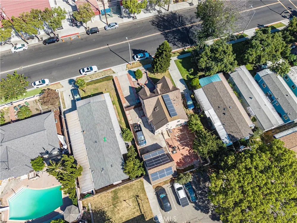 6503 Wilcox Avenue Bell, CA 90201