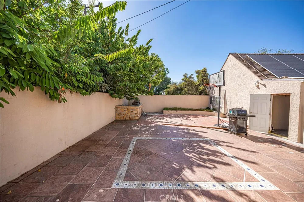 6503 Wilcox Avenue Bell, CA 90201
