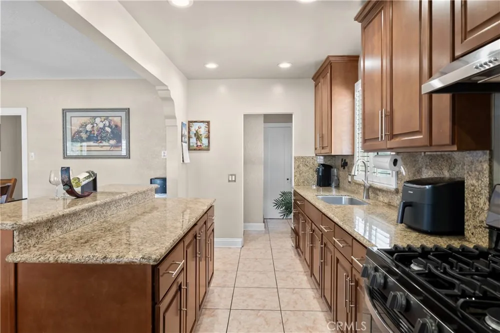 6503 Wilcox Avenue Bell, CA 90201