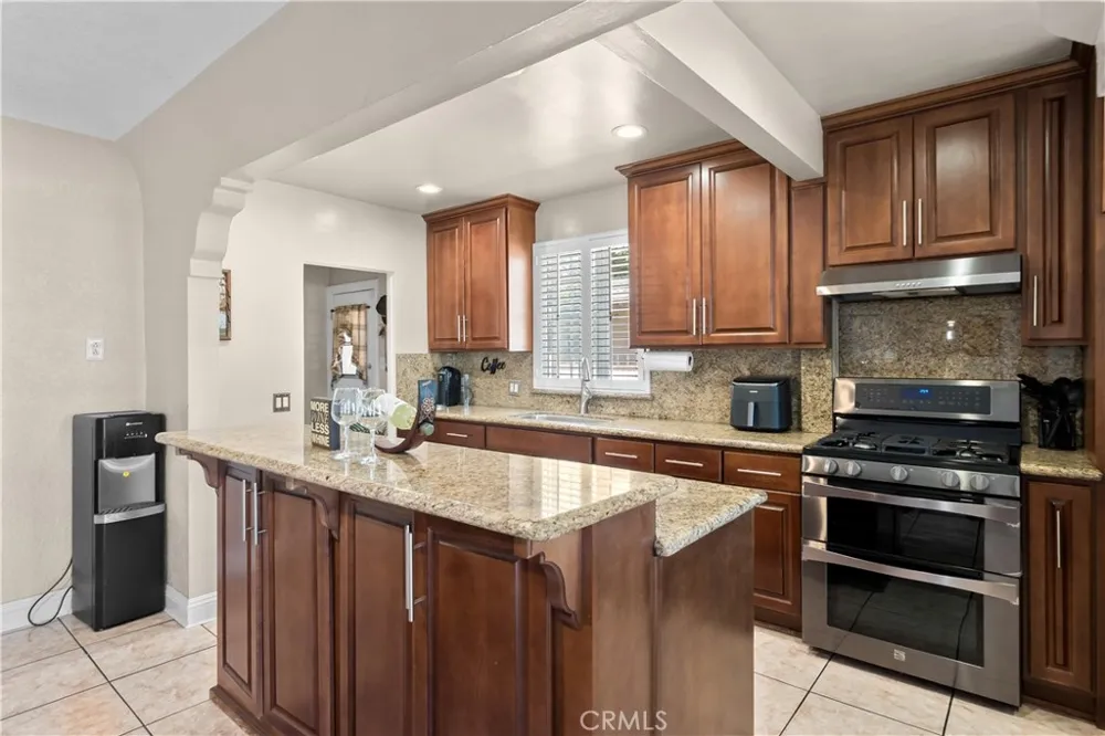 6503 Wilcox Avenue Bell, CA 90201