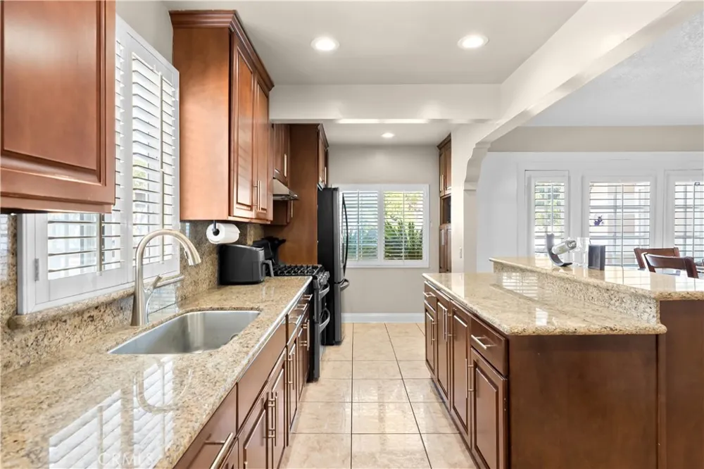 6503 Wilcox Avenue Bell, CA 90201