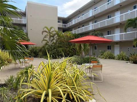7703 Camino Real #A106