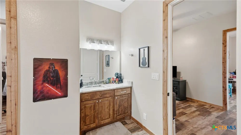 12093 Sulphur Springs Road Adkins, TX 78101