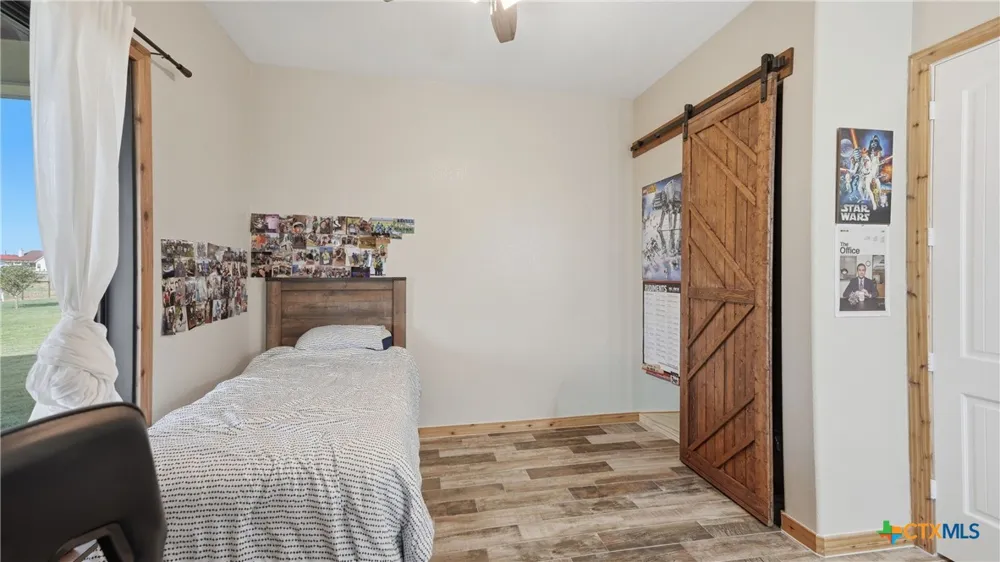 12093 Sulphur Springs Road Adkins, TX 78101