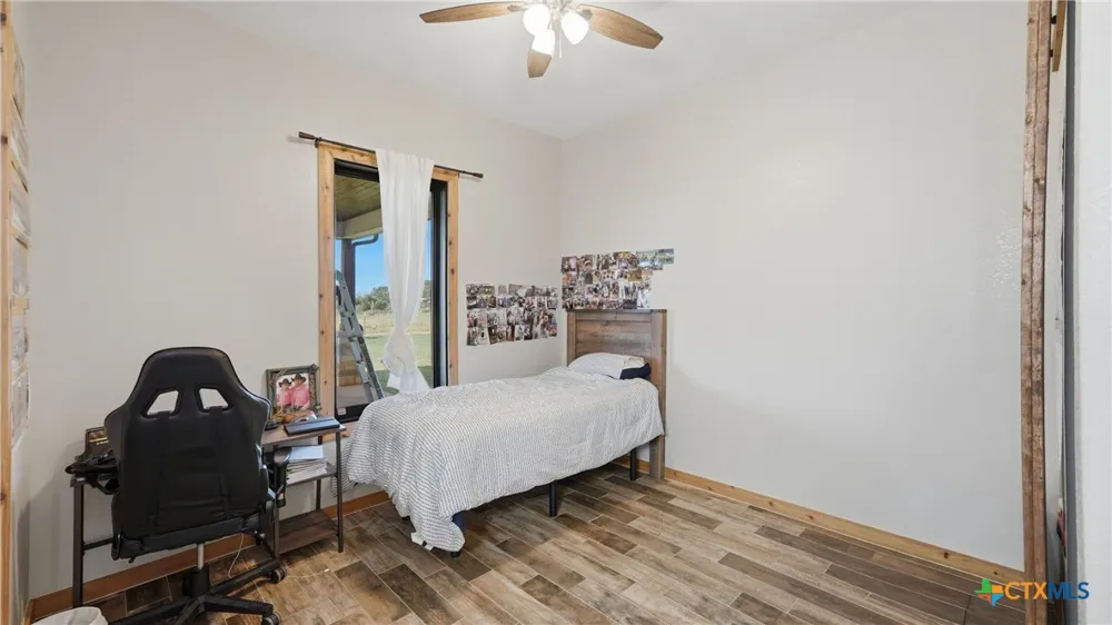 12093 Sulphur Springs Road Adkins, TX 78101