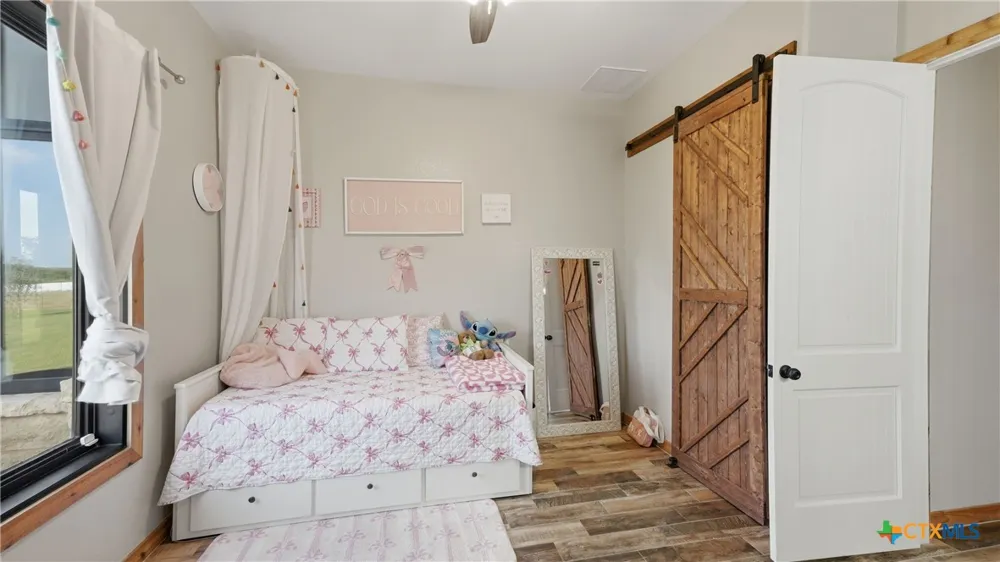 12093 Sulphur Springs Road Adkins, TX 78101