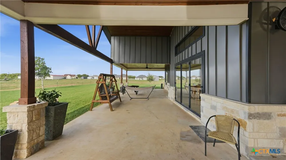 12093 Sulphur Springs Road Adkins, TX 78101