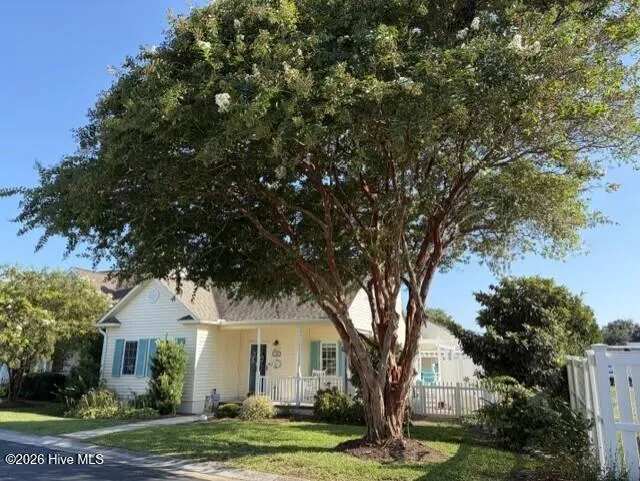 200 Macgregor Drive Beaufort, NC 28516