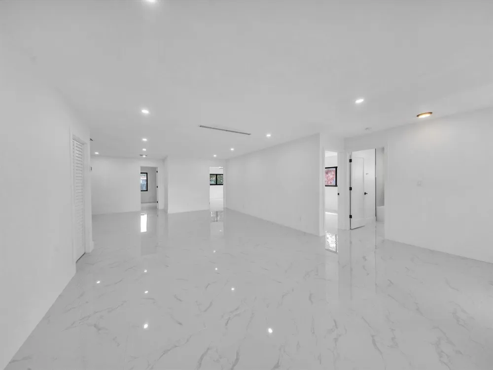 4531 SW 20th Street West Park, FL 33023