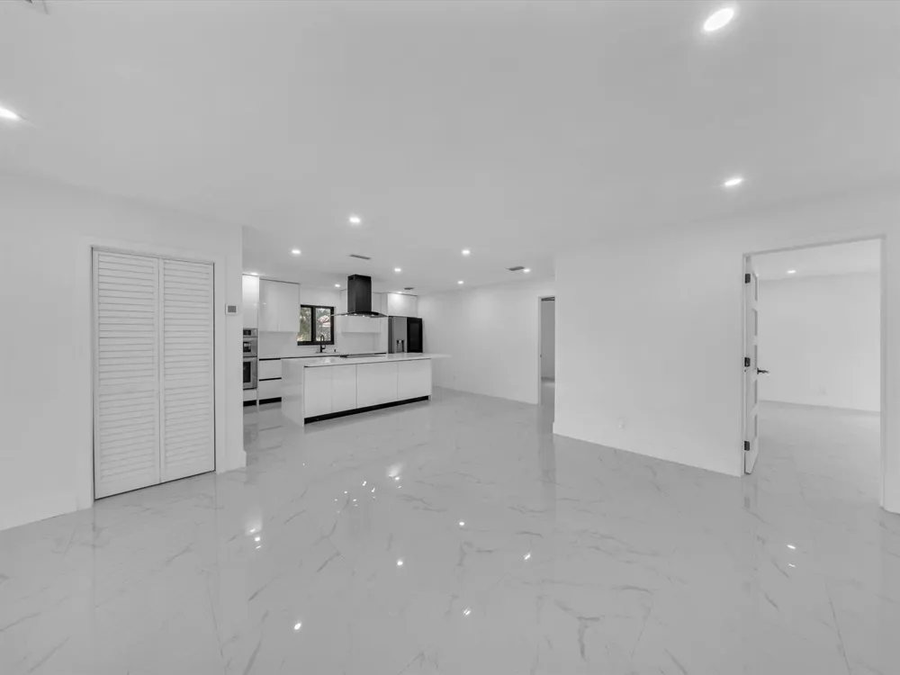 4531 SW 20th Street West Park, FL 33023