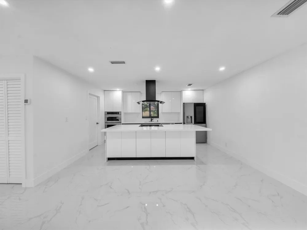 4531 SW 20th Street West Park, FL 33023
