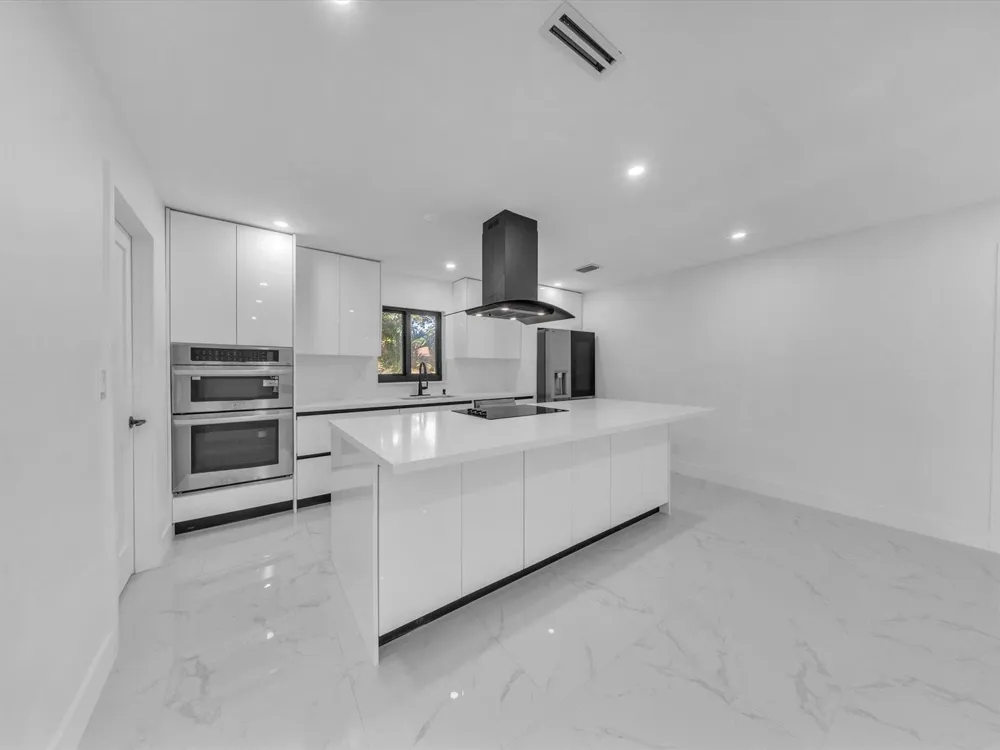 4531 SW 20th Street West Park, FL 33023