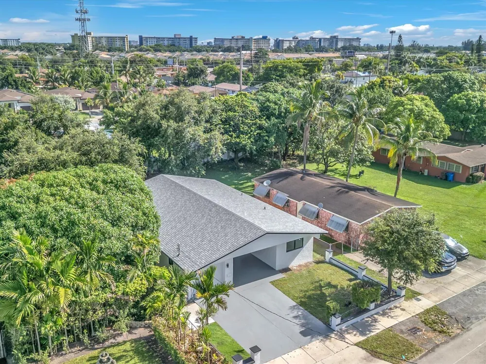 4531 SW 20th Street West Park, FL 33023