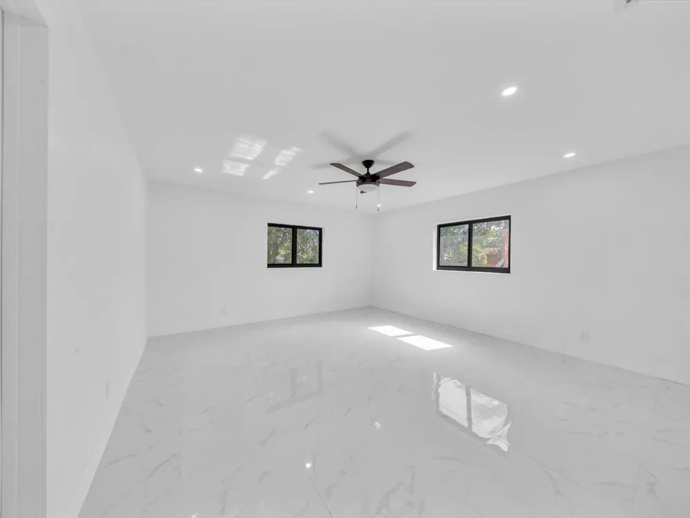 4531 SW 20th Street West Park, FL 33023