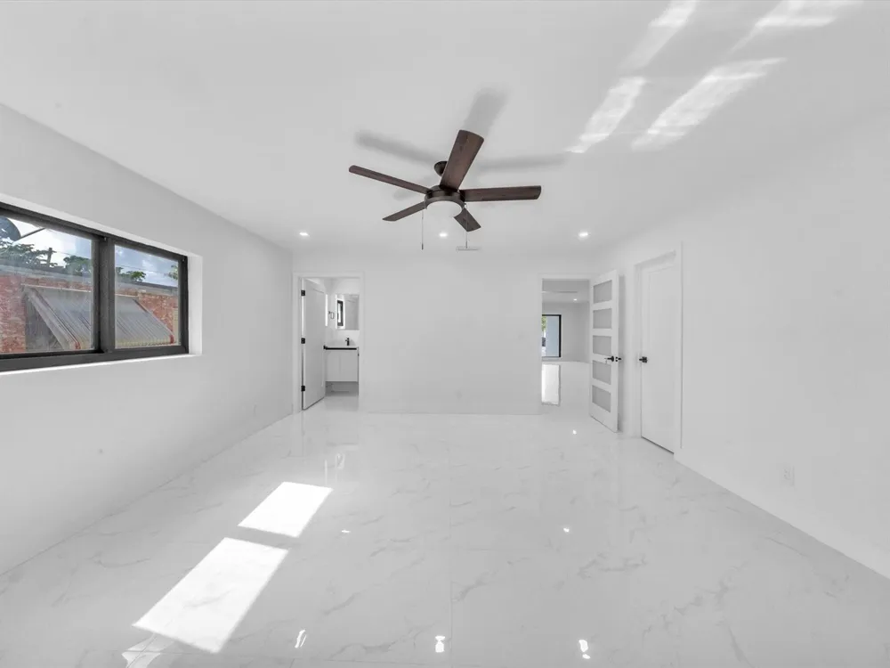 4531 SW 20th Street West Park, FL 33023