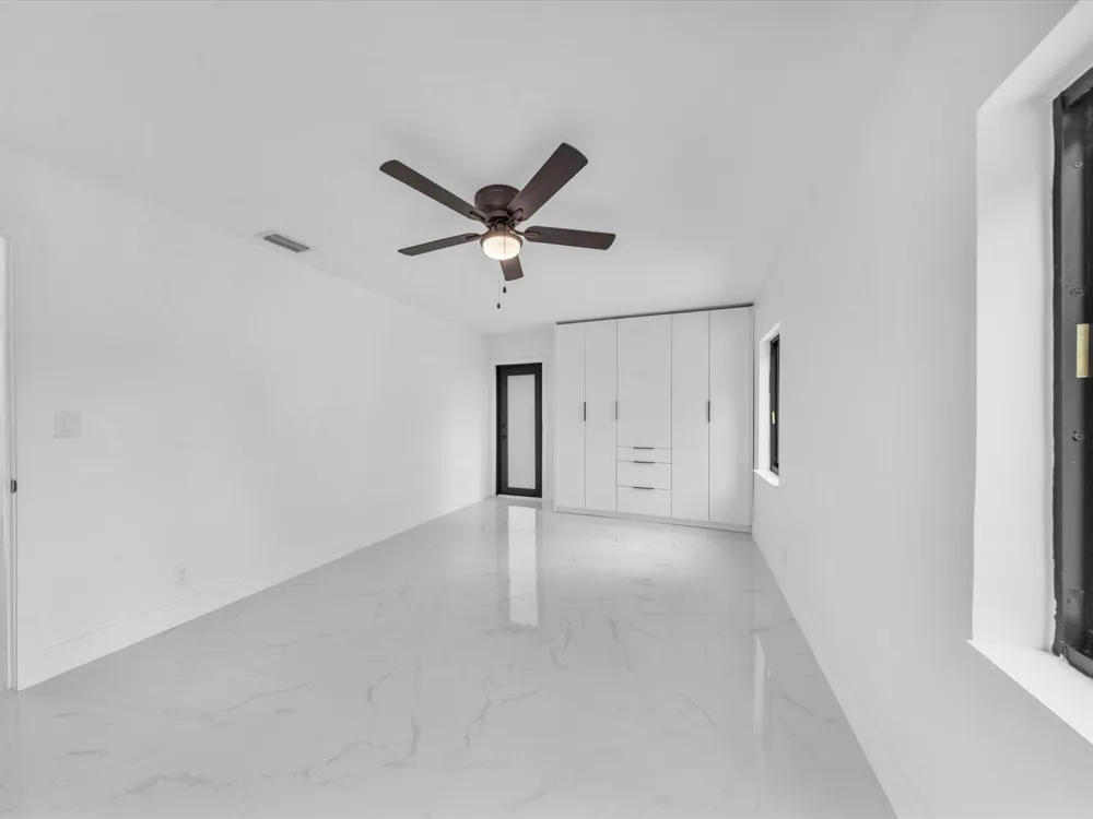 4531 SW 20th Street West Park, FL 33023