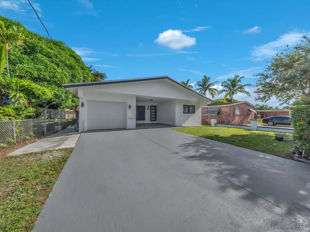 4531 SW 20th Street West Park, FL 33023