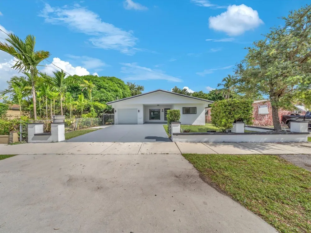 4531 SW 20th Street West Park, FL 33023
