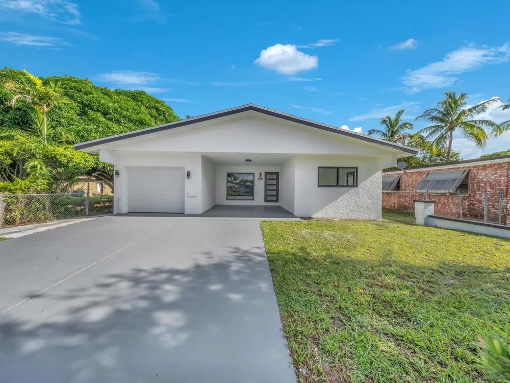 4531 SW 20th Street West Park, FL 33023