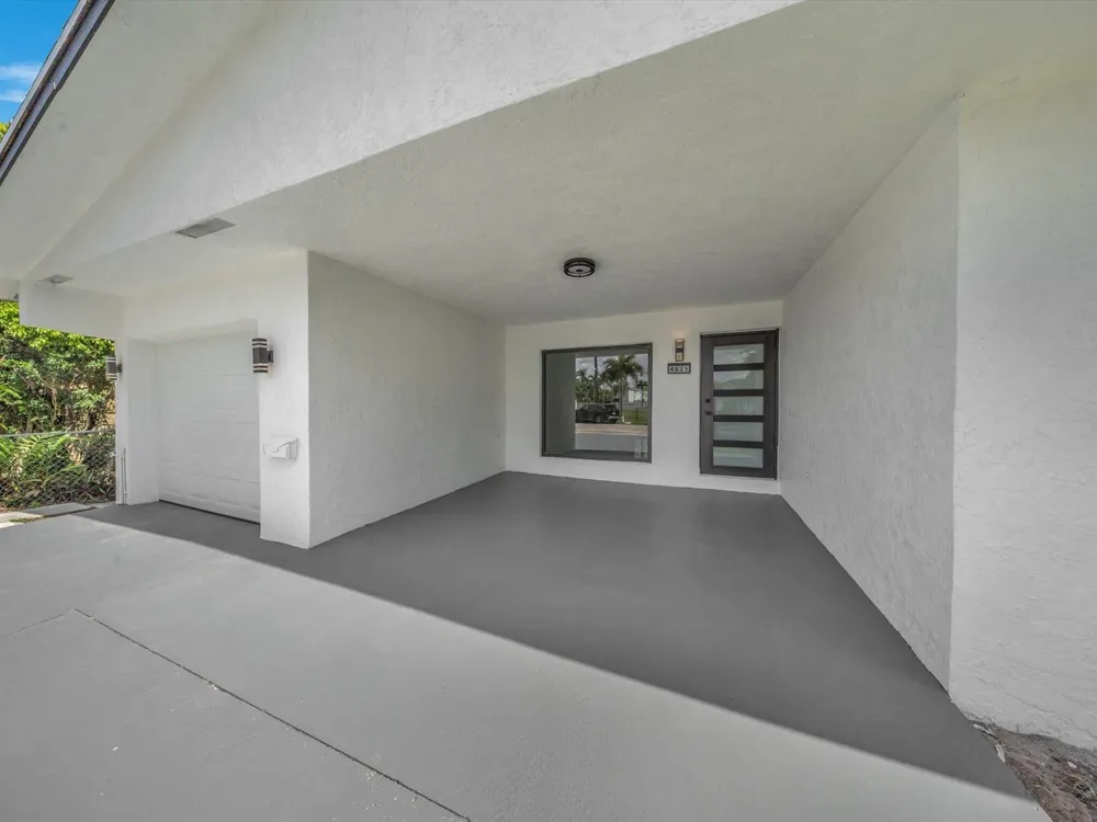 4531 SW 20th Street West Park, FL 33023