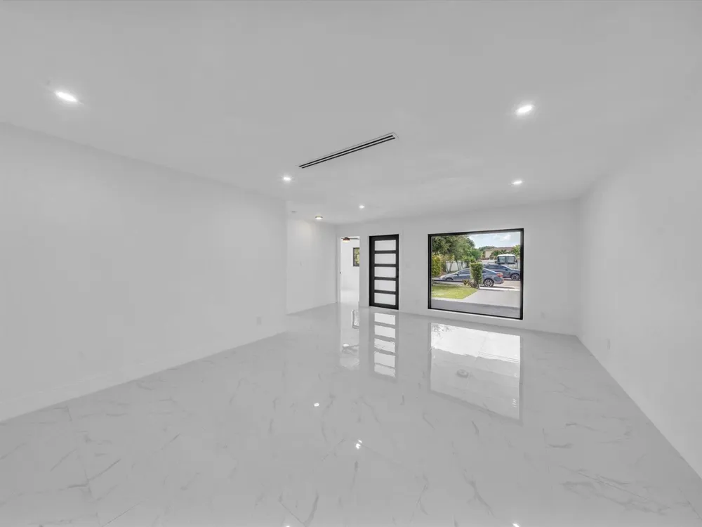 4531 SW 20th Street West Park, FL 33023