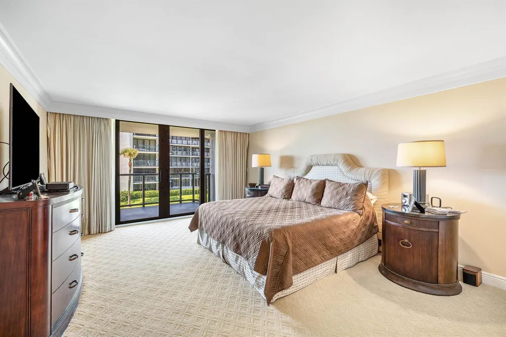 3440 S Ocean Boulevard #304 Palm Beach, FL 33480