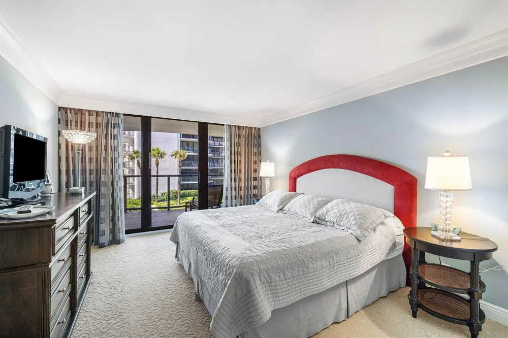 3440 S Ocean Boulevard #304 Palm Beach, FL 33480
