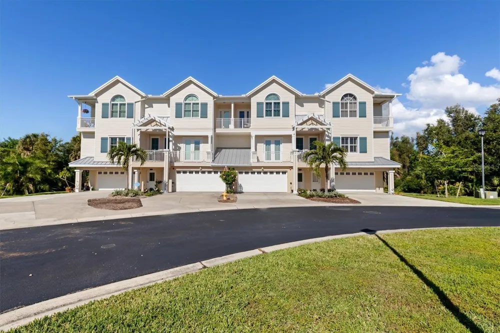 10300 TARPON LANDINGS TERRACE #4 Placida, FL 33946