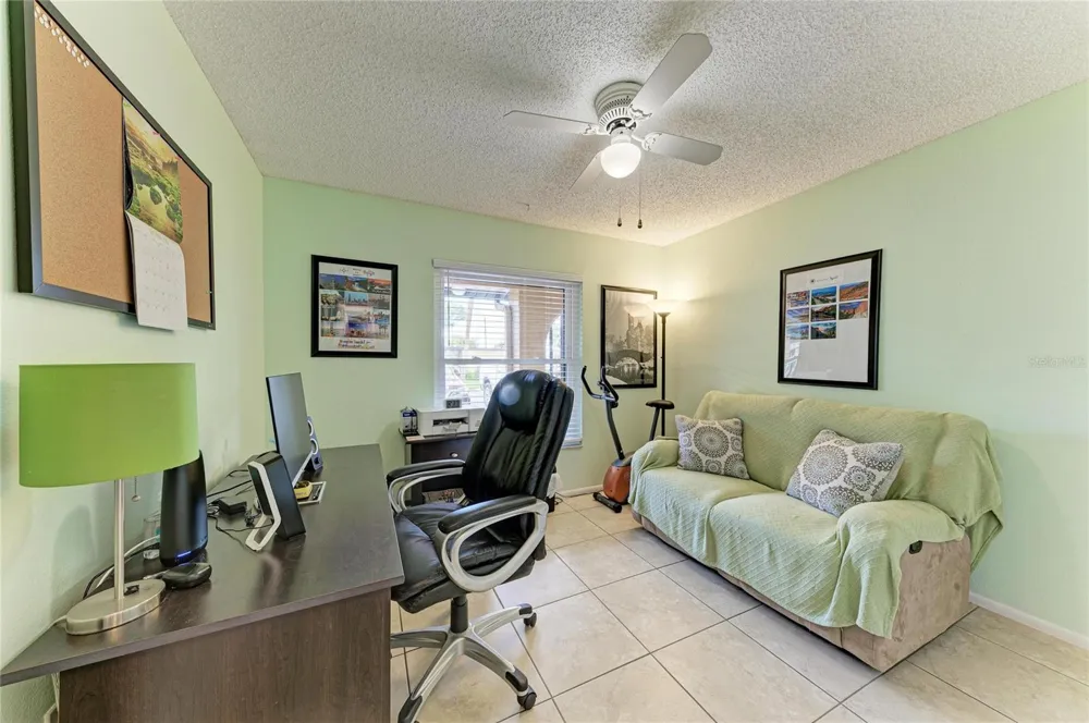 2808 60TH AVENUE W #802 Bradenton, FL 34207