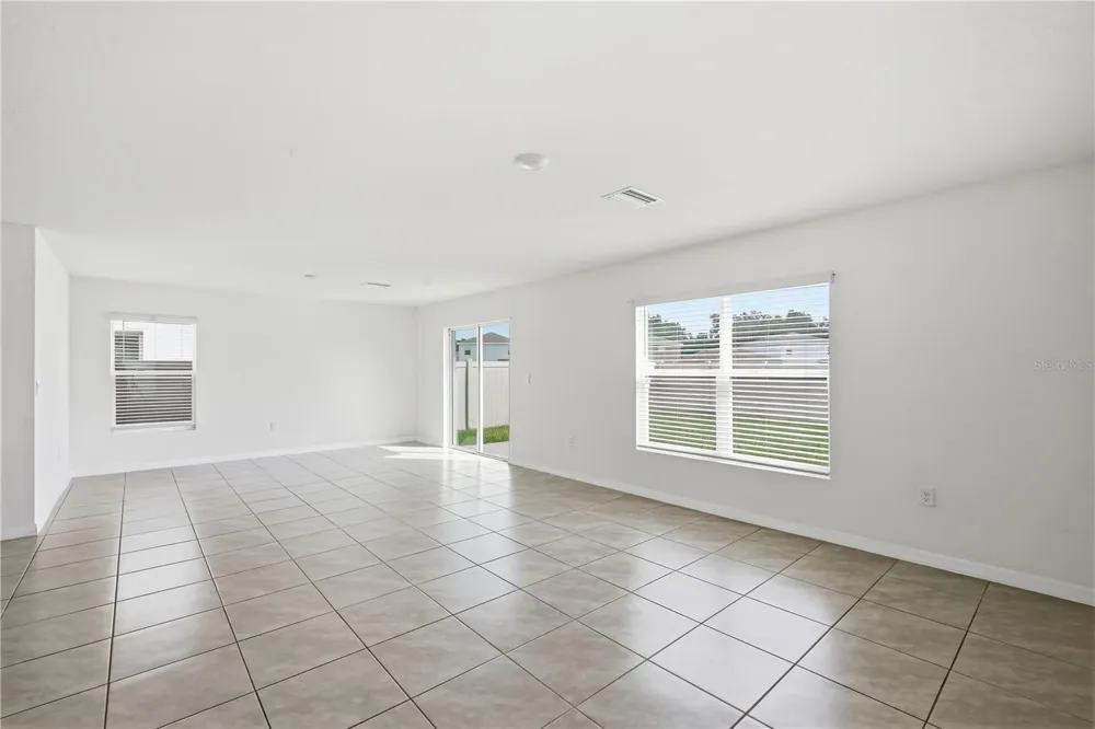 4568 SAND DOLLAR WAY Zephyrhills, FL 33541