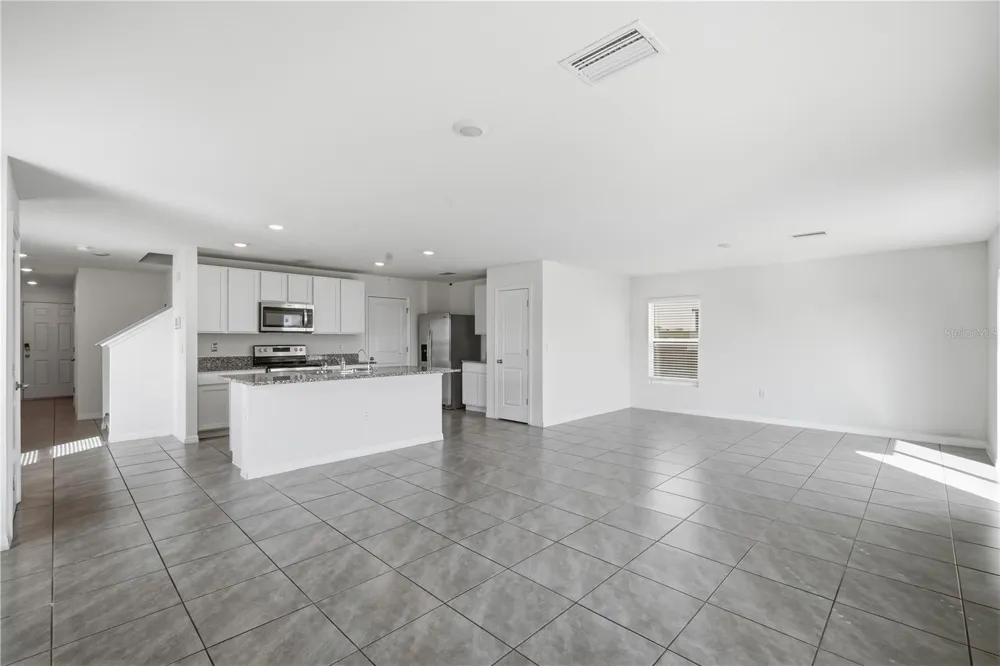 4568 SAND DOLLAR WAY Zephyrhills, FL 33541
