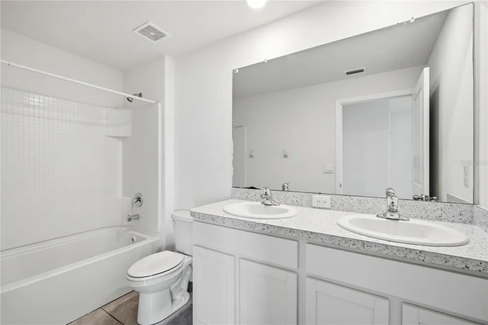 4568 SAND DOLLAR WAY Zephyrhills, FL 33541