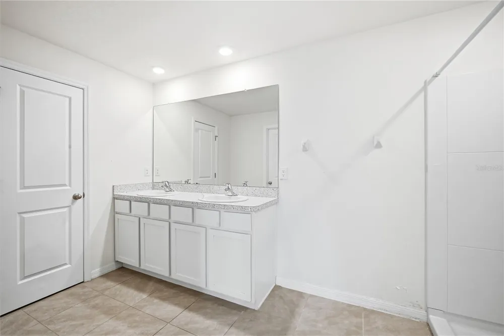 4568 SAND DOLLAR WAY Zephyrhills, FL 33541