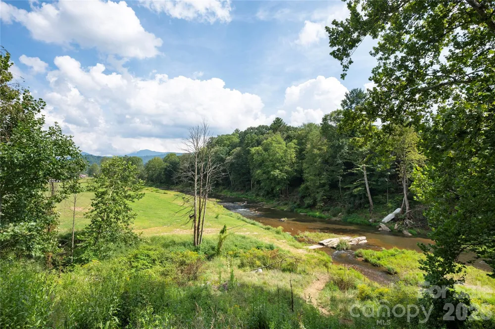 791 Mckinney Road #15 Burnsville, NC 28714