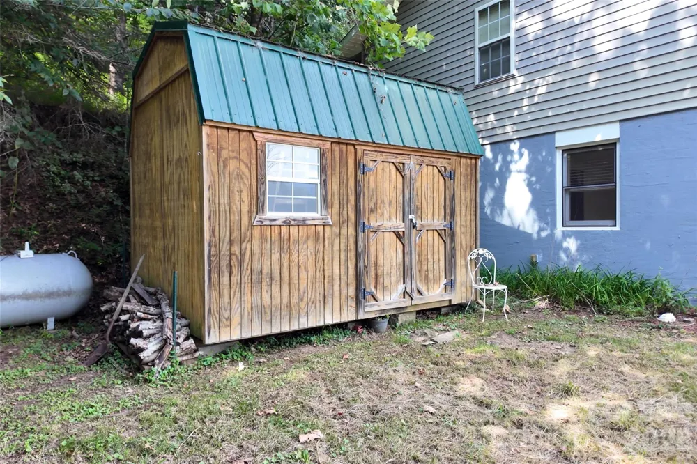 791 Mckinney Road #15 Burnsville, NC 28714
