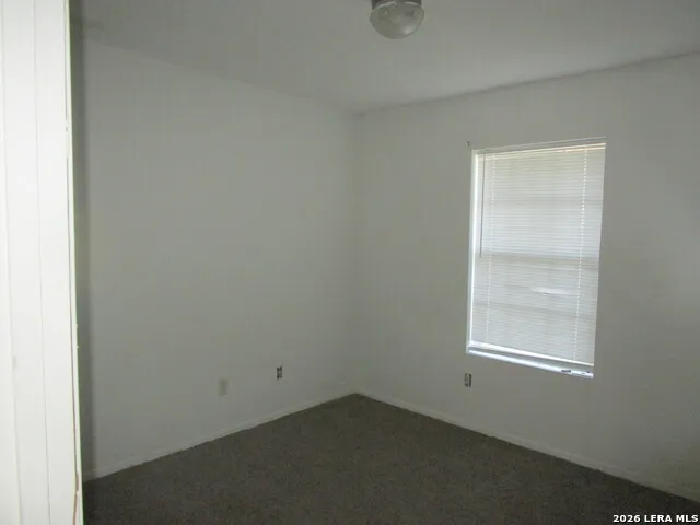 506 E SARAH ST Beeville, TX 78102