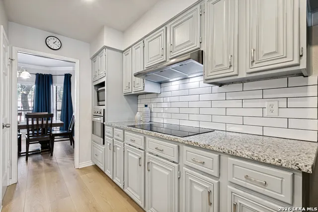 8823 Shade Tree San Antonio, TX 78254