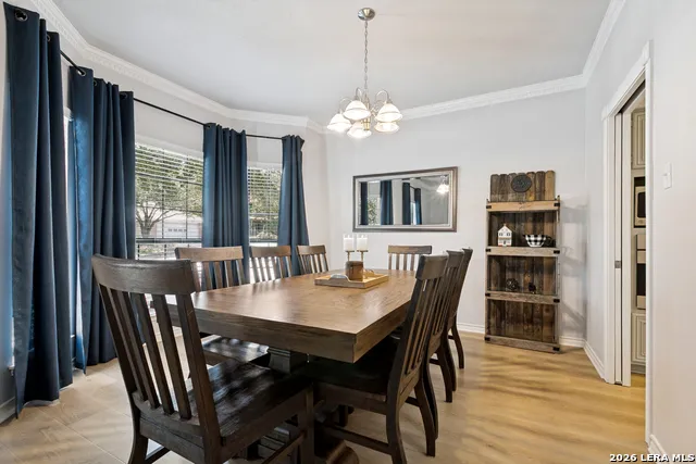 8823 Shade Tree San Antonio, TX 78254