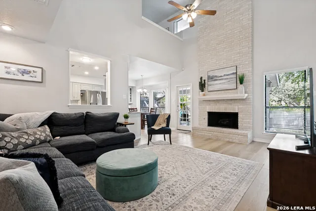 8823 Shade Tree San Antonio, TX 78254