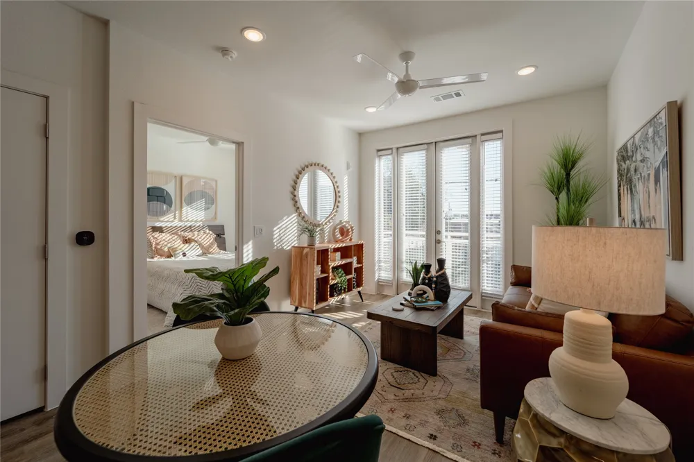 105 S Bishop Avenue #227-1217 Dallas, TX 75208