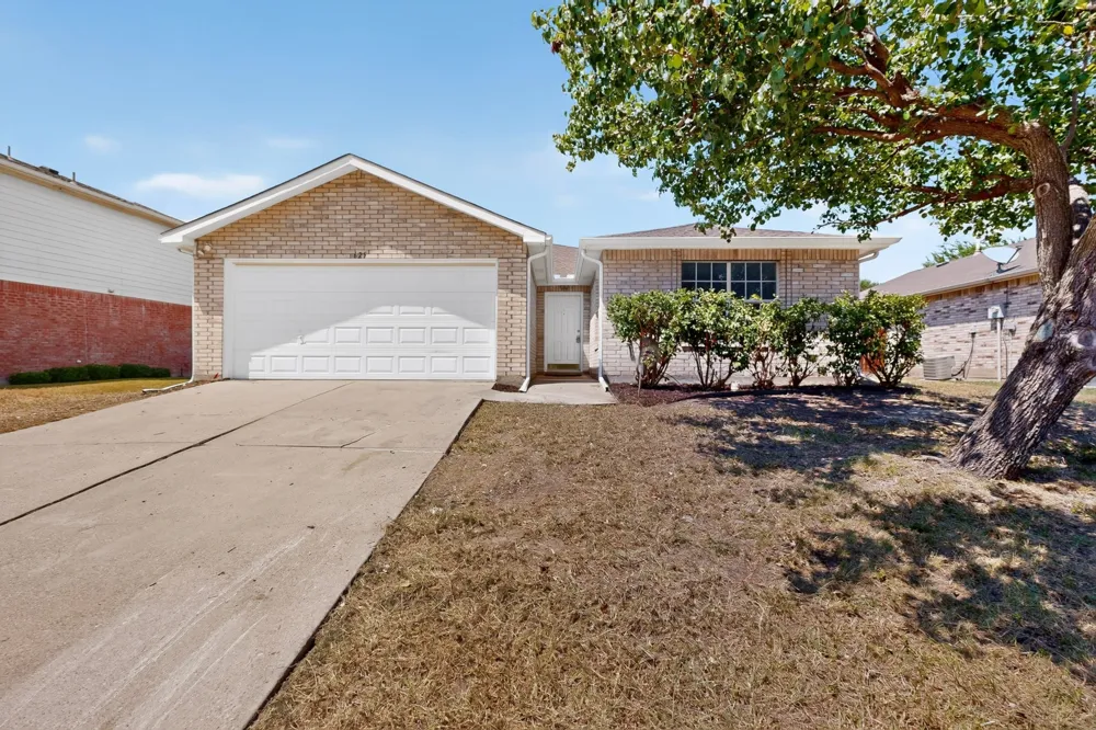 625 Spillway Drive Little Elm, TX 75068