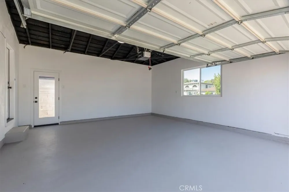 3861 S Norton Avenue Los Angeles, CA 90008