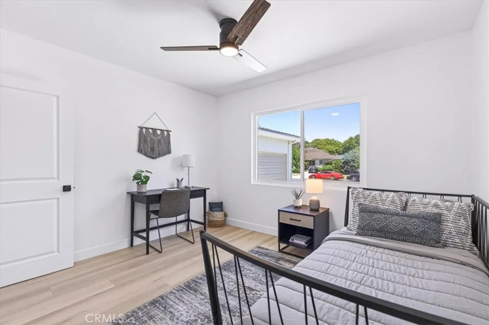 3861 S Norton Avenue Los Angeles, CA 90008