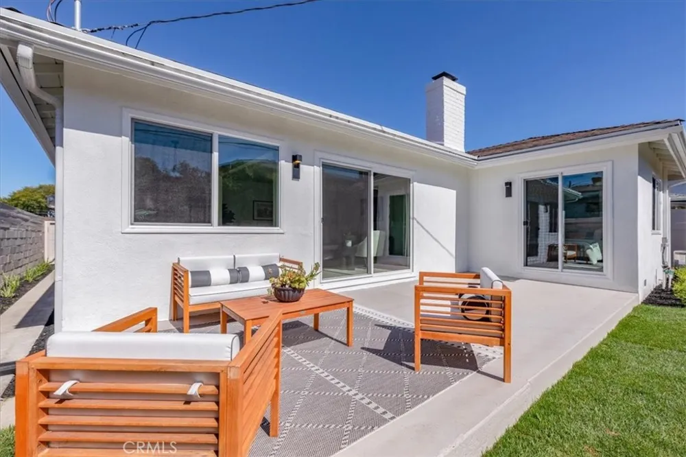3861 S Norton Avenue Los Angeles, CA 90008