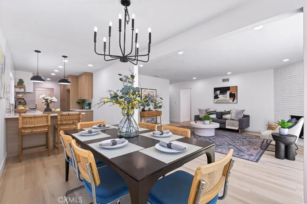 3861 S Norton Avenue Los Angeles, CA 90008