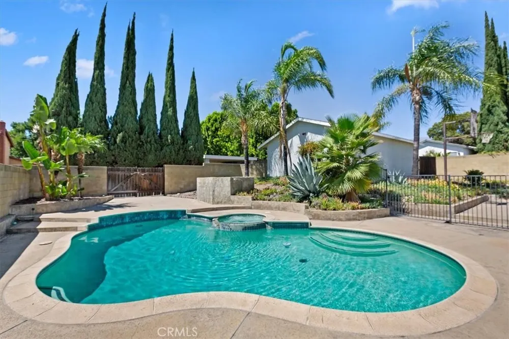 2109 San Antonio Upland, CA 91784