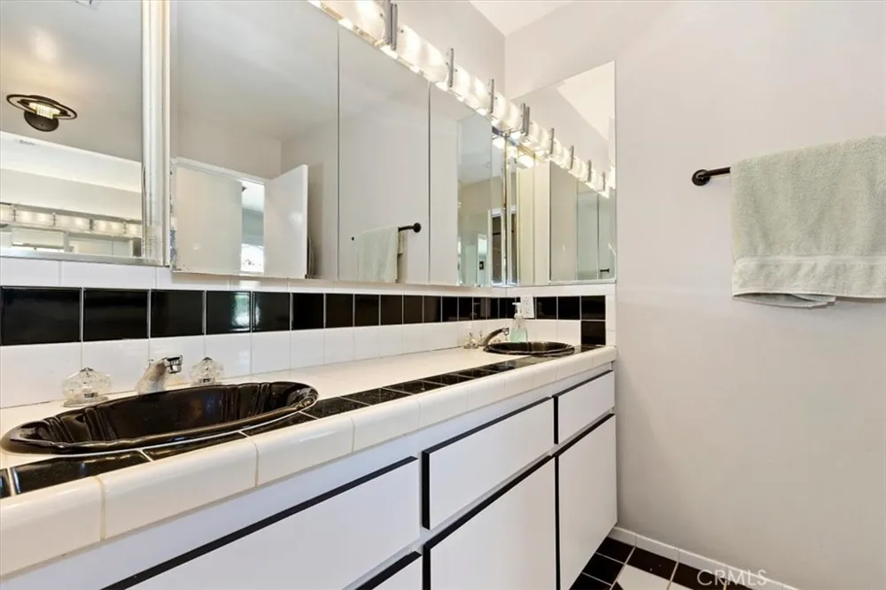 2109 San Antonio Upland, CA 91784