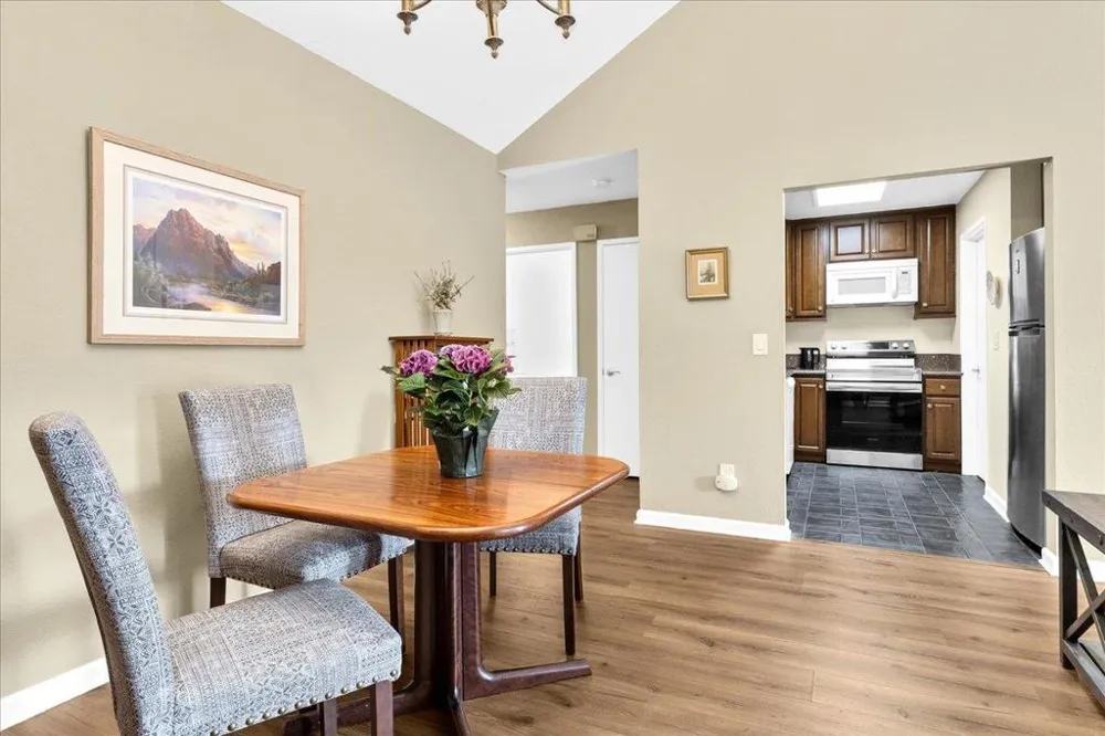 4000 Rio Road #26 Carmel, CA 93923