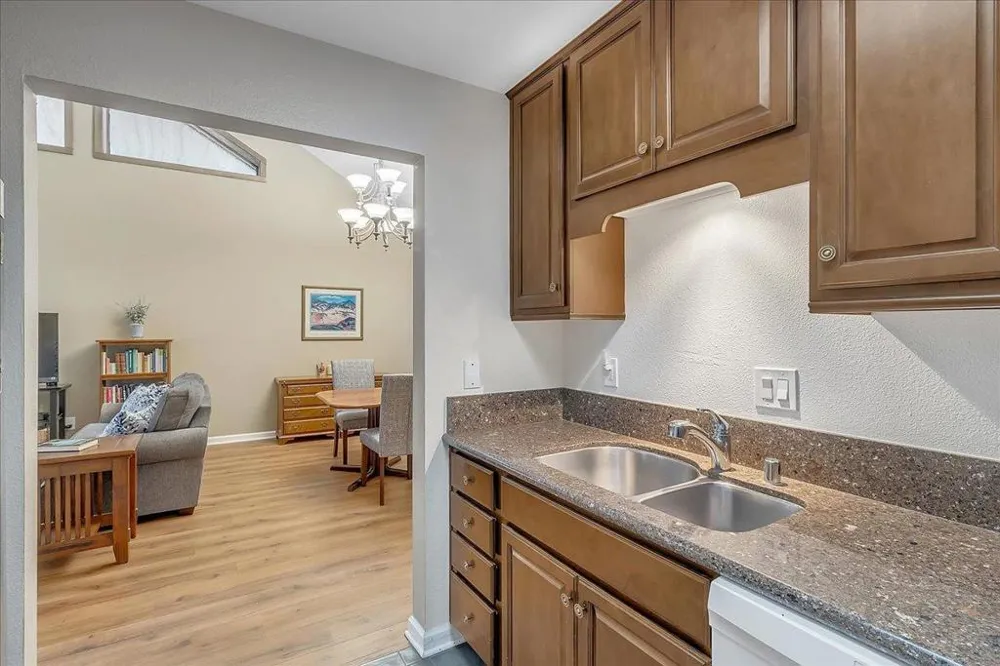 4000 Rio Road #26 Carmel, CA 93923