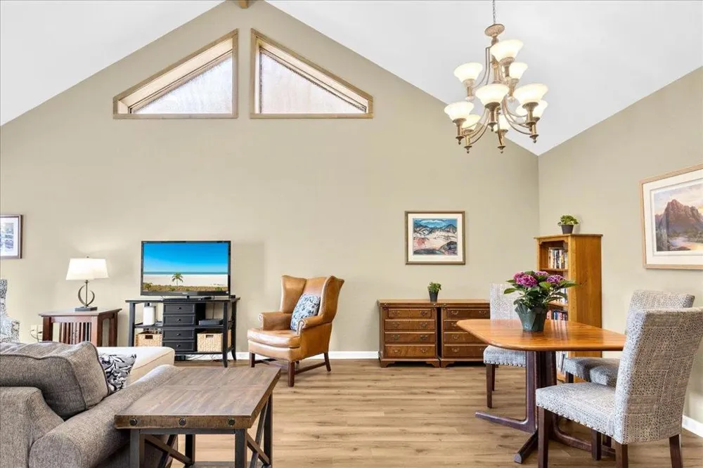 4000 Rio Road #26 Carmel, CA 93923
